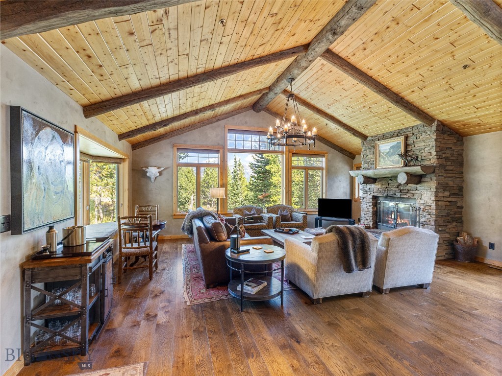 Diamond Hitch Of Ski Moonlight - Residential