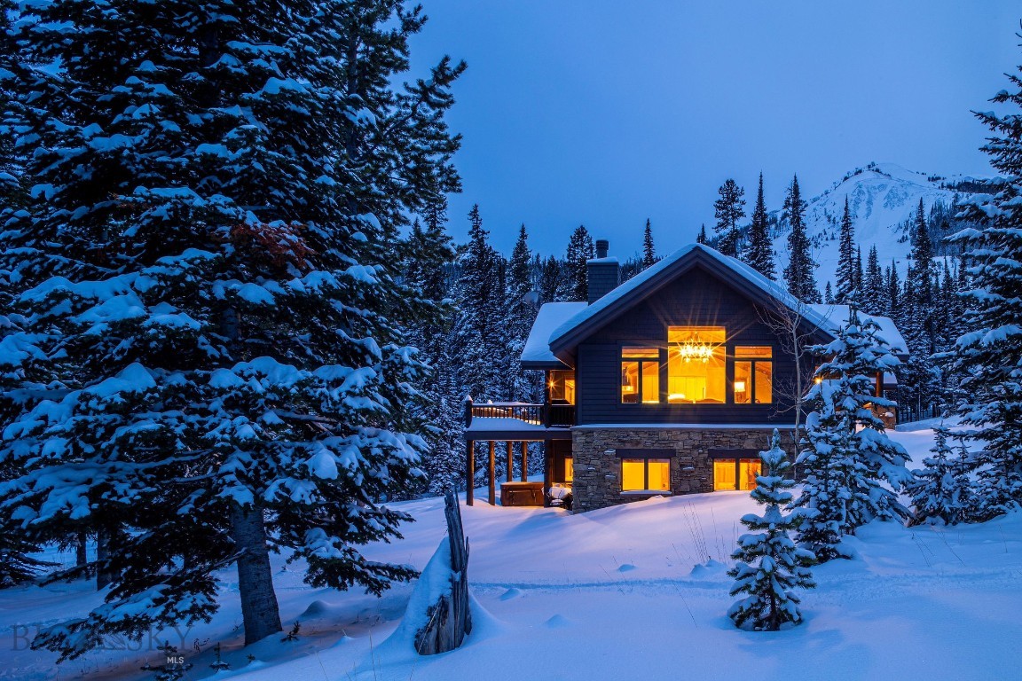 Diamond Hitch Of Ski Moonlight - Residential