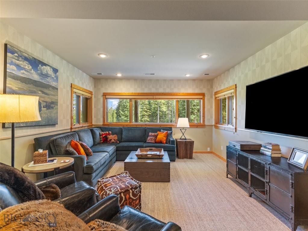 Diamond Hitch Of Ski Moonlight - Residential