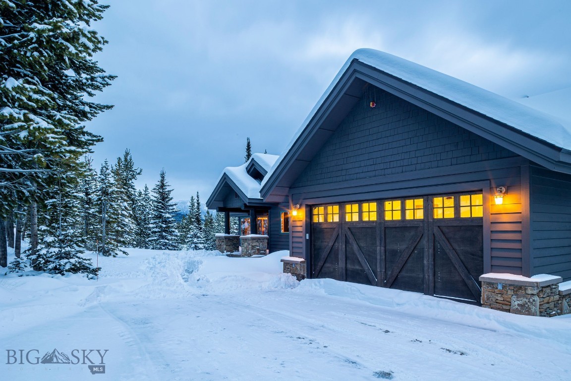 Diamond Hitch Of Ski Moonlight - Residential