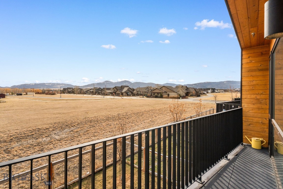 SR Block 3 Condo - Residential