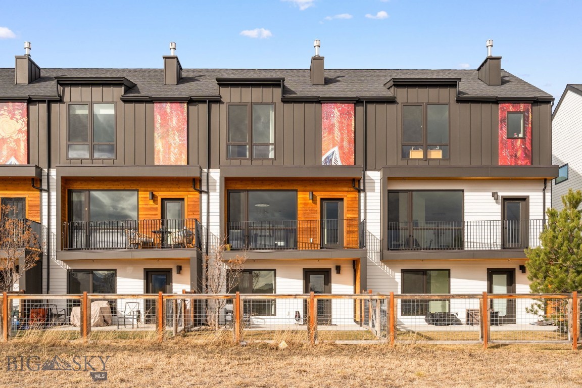 SR Block 3 Condo - Residential