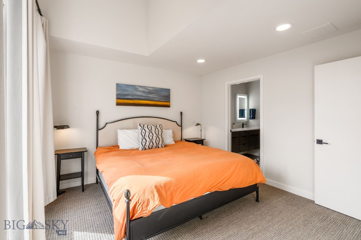 SR Block 3 Condo - Residential