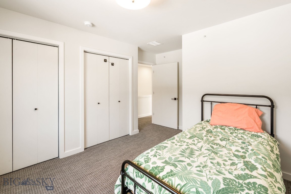 SR Block 3 Condo - Residential