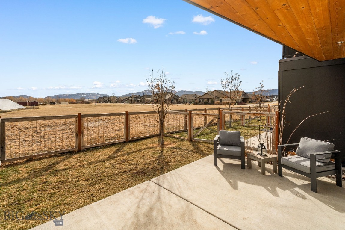 SR Block 3 Condo - Residential