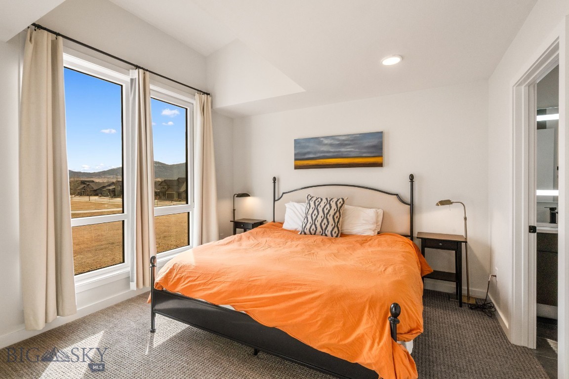 SR Block 3 Condo - Residential