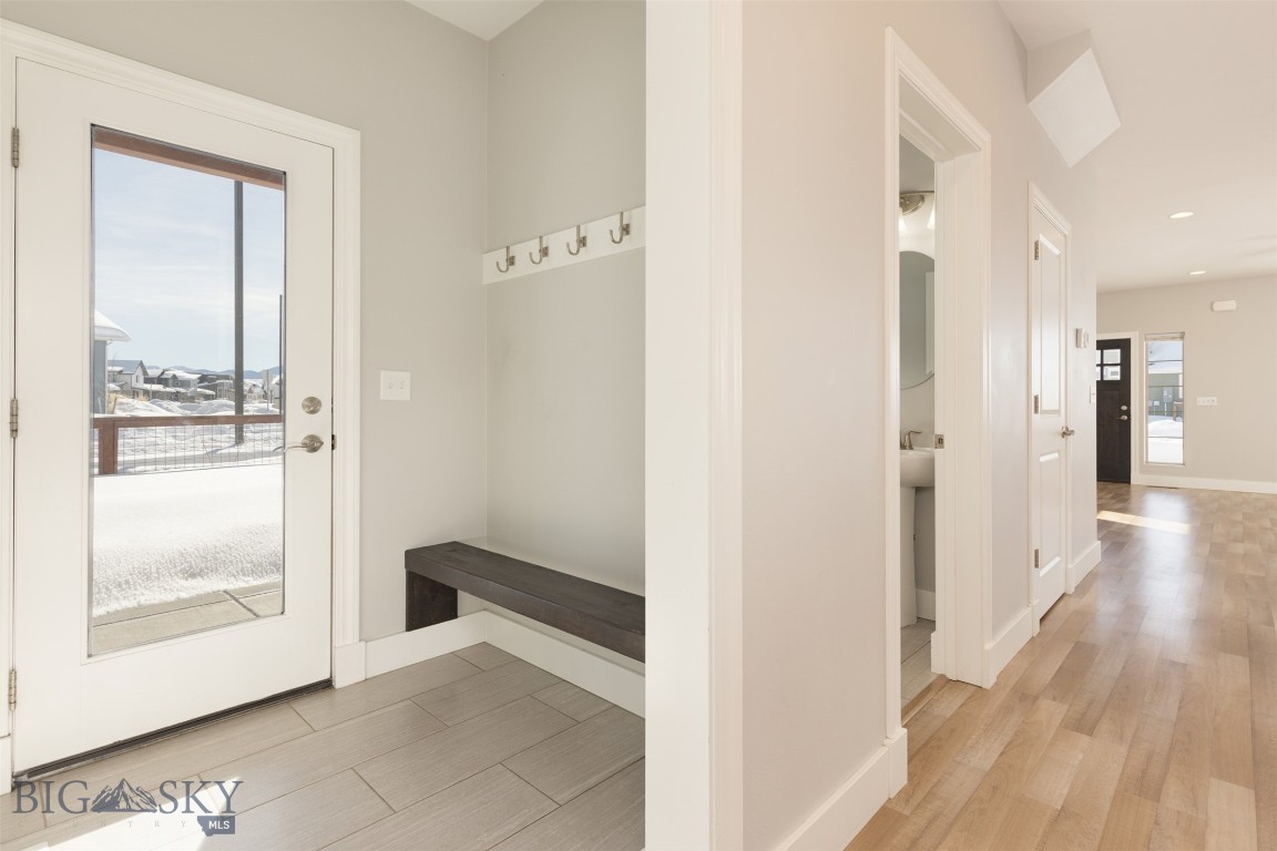 The Lakes at Valley West - Residential
