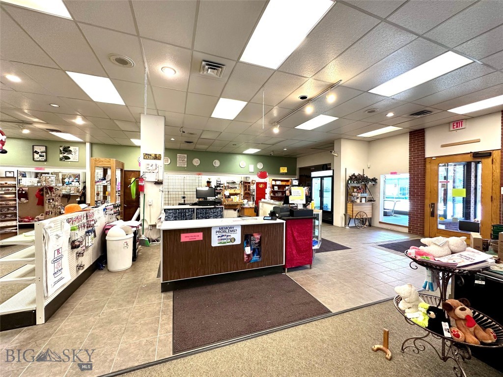 407 Main Street