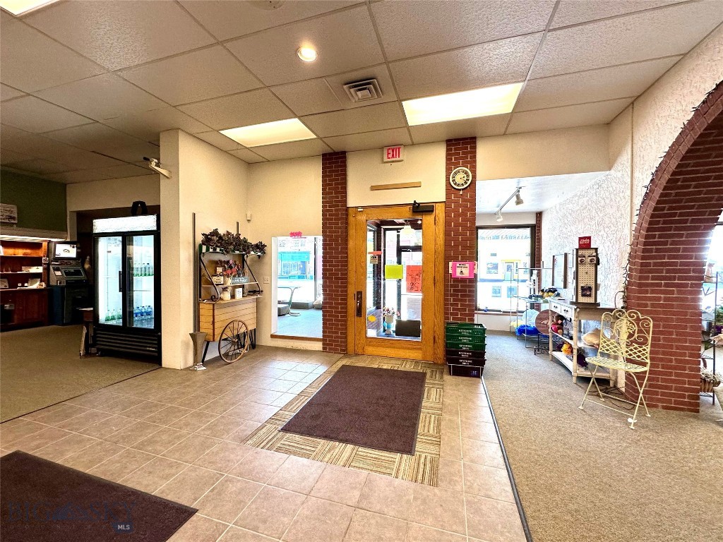 407 Main Street