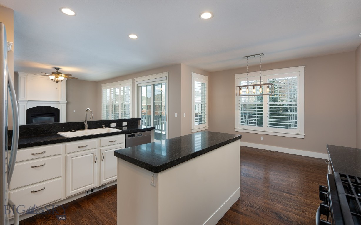 Bozeman, Montana 59718, United States, 5 Bedrooms Bedrooms, ,4 BathroomsBathrooms,Residential,Contingent,25746