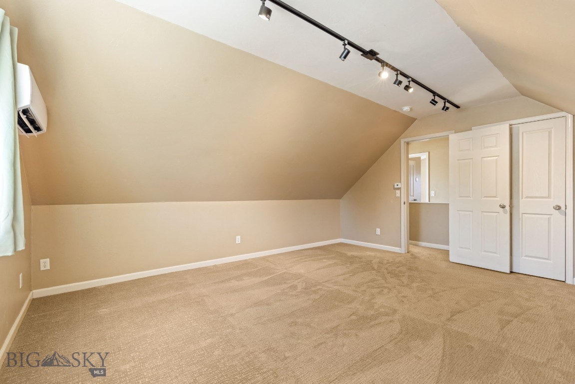 Walton Homestead - Residential