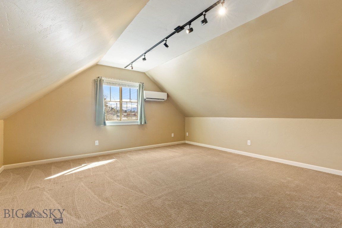 Walton Homestead - Residential