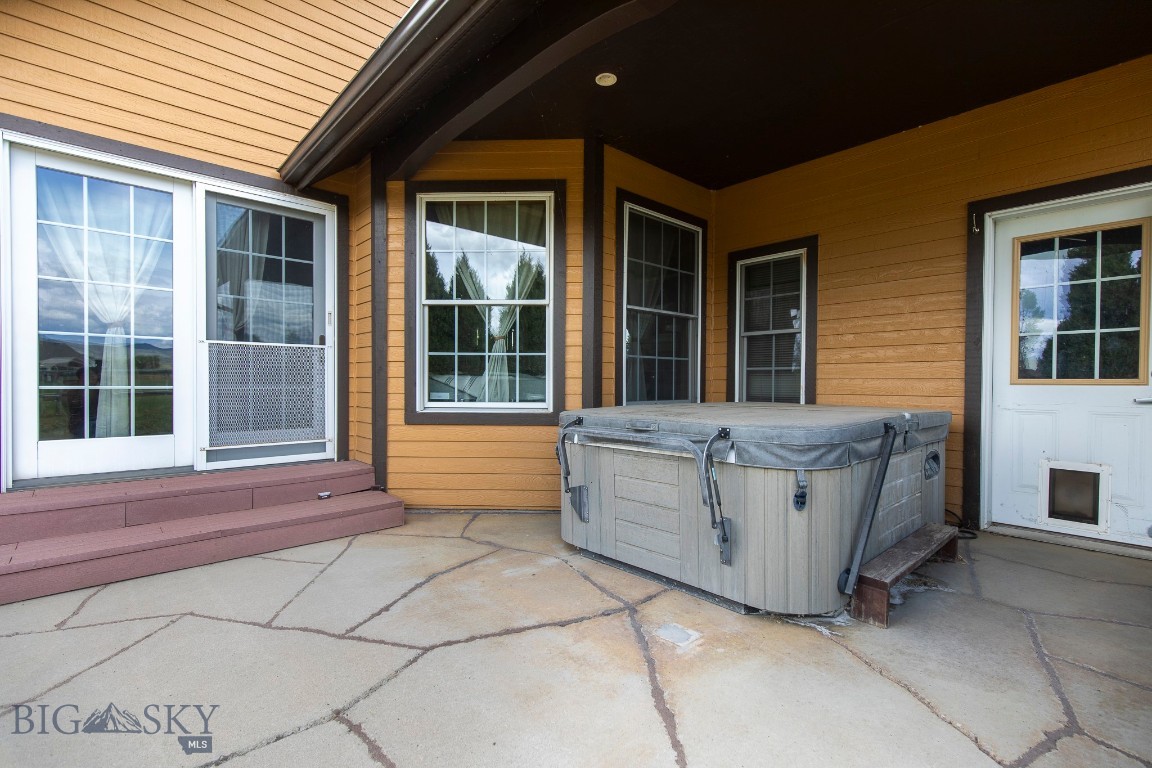 Troutdale - Residential