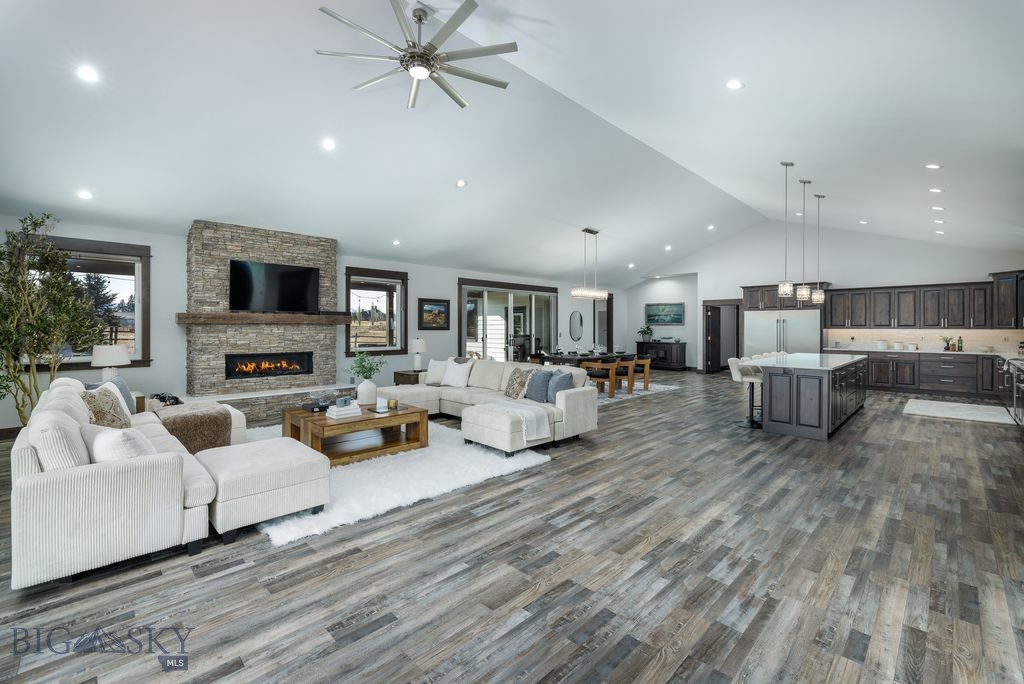 2030 and 2032 Love Lane