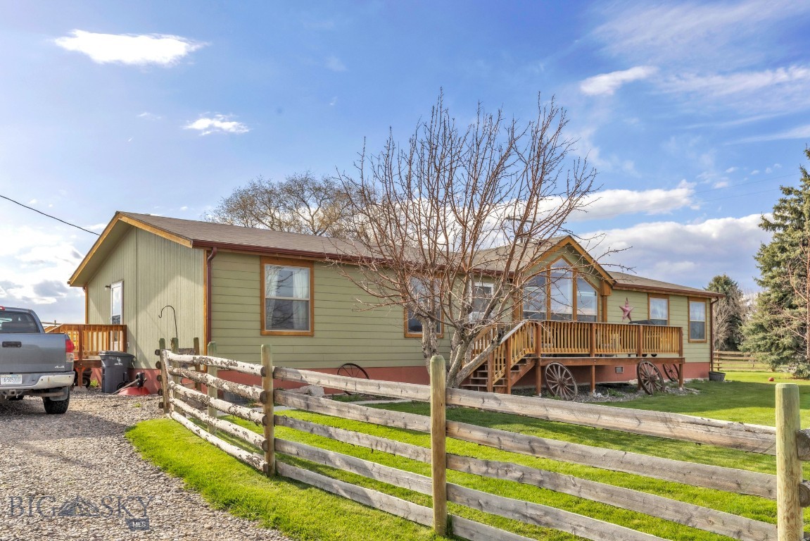 4465 Wooden Shoe Rd