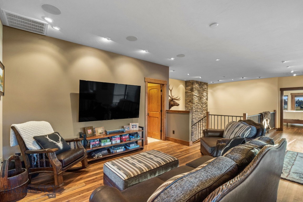 Oak Meadows - Residential