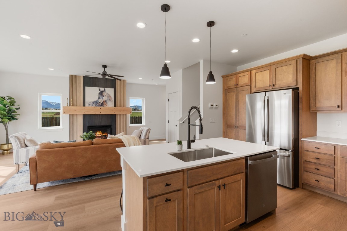 Falcon Hollow - Residential