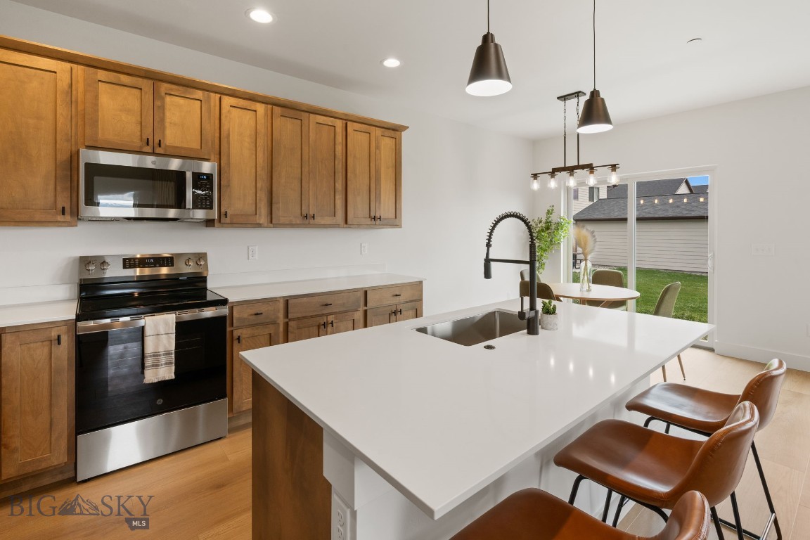 Falcon Hollow - Residential