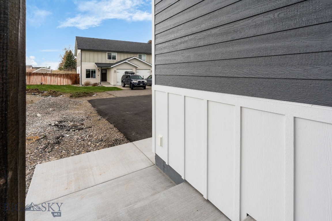 Falcon Hollow - Residential