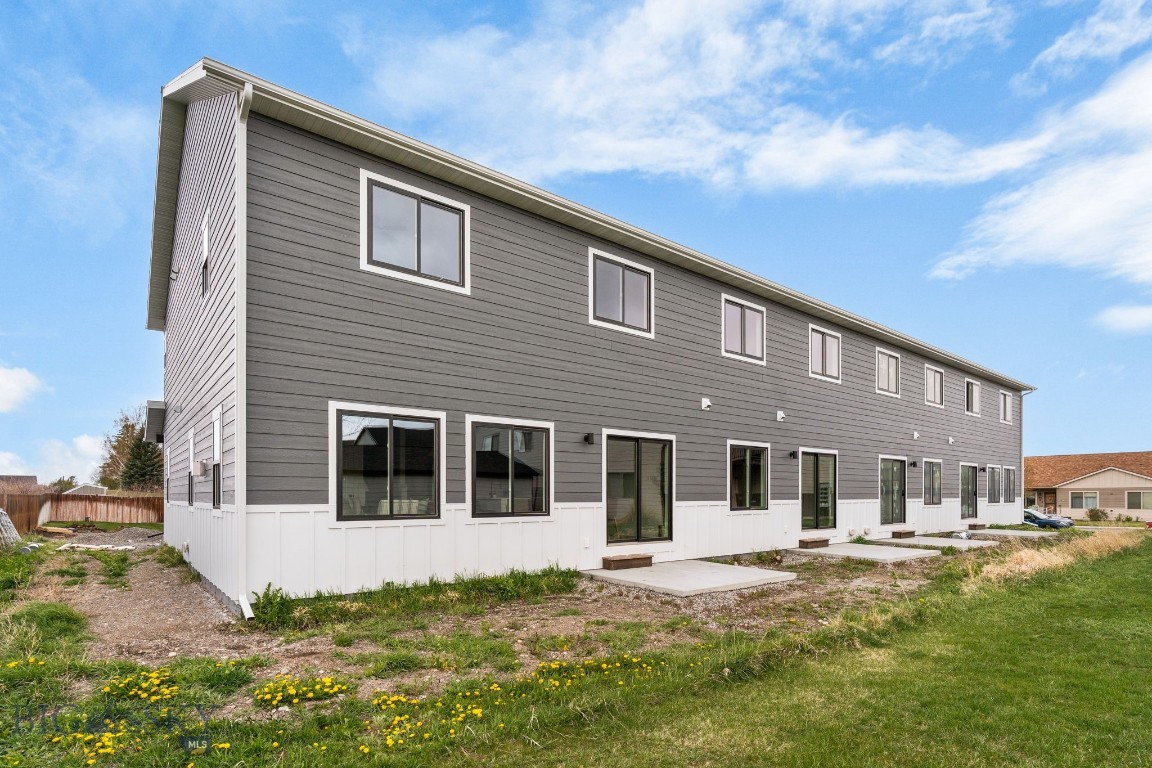 Falcon Hollow - Residential