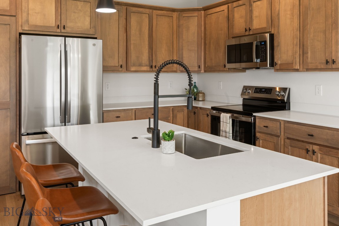 Falcon Hollow - Residential
