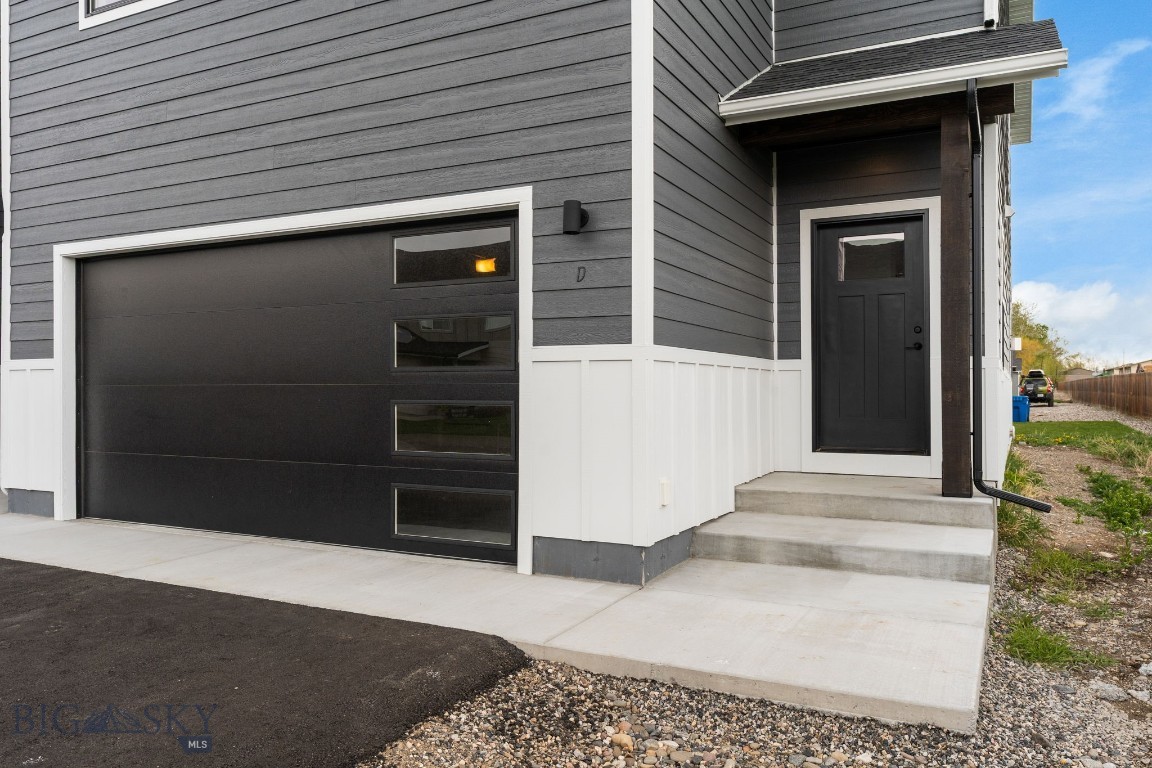 Falcon Hollow - Residential