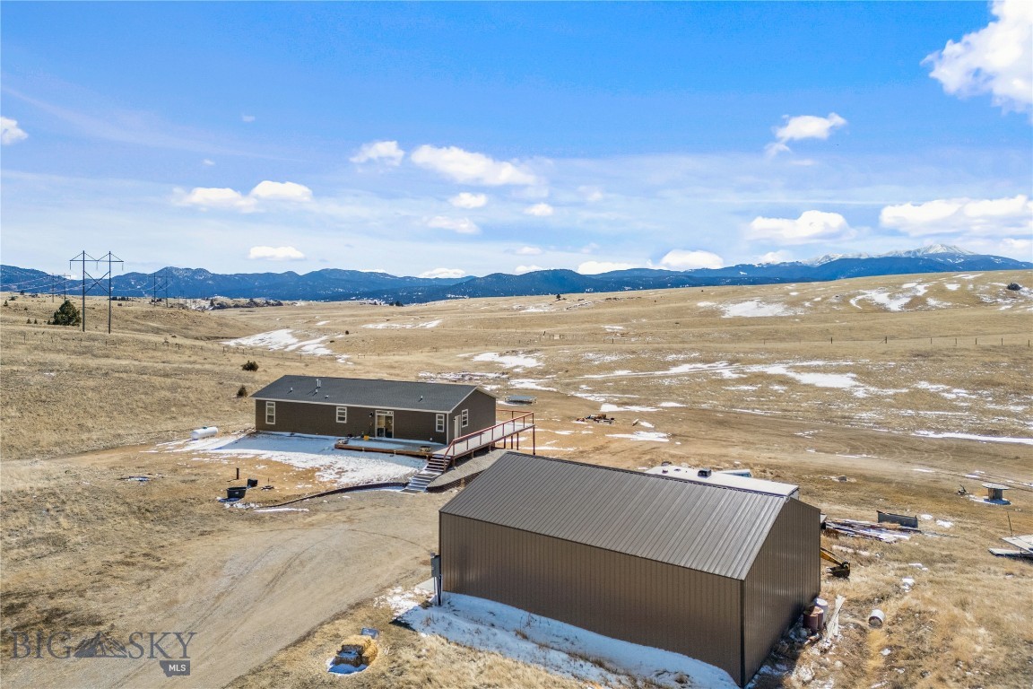 590 Coyote Lane