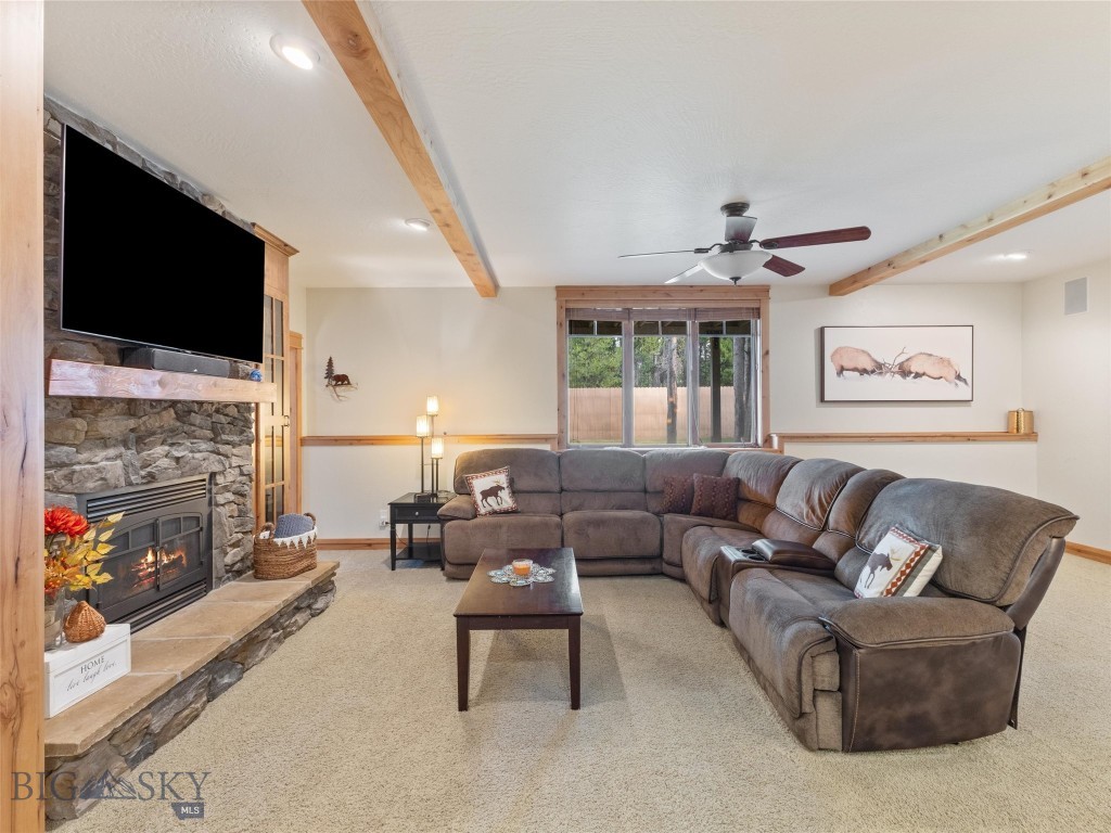 West Yellowstone, Montana 59758, United States, 6 Bedrooms Bedrooms, ,4 BathroomsBathrooms,Residential,Active,49808