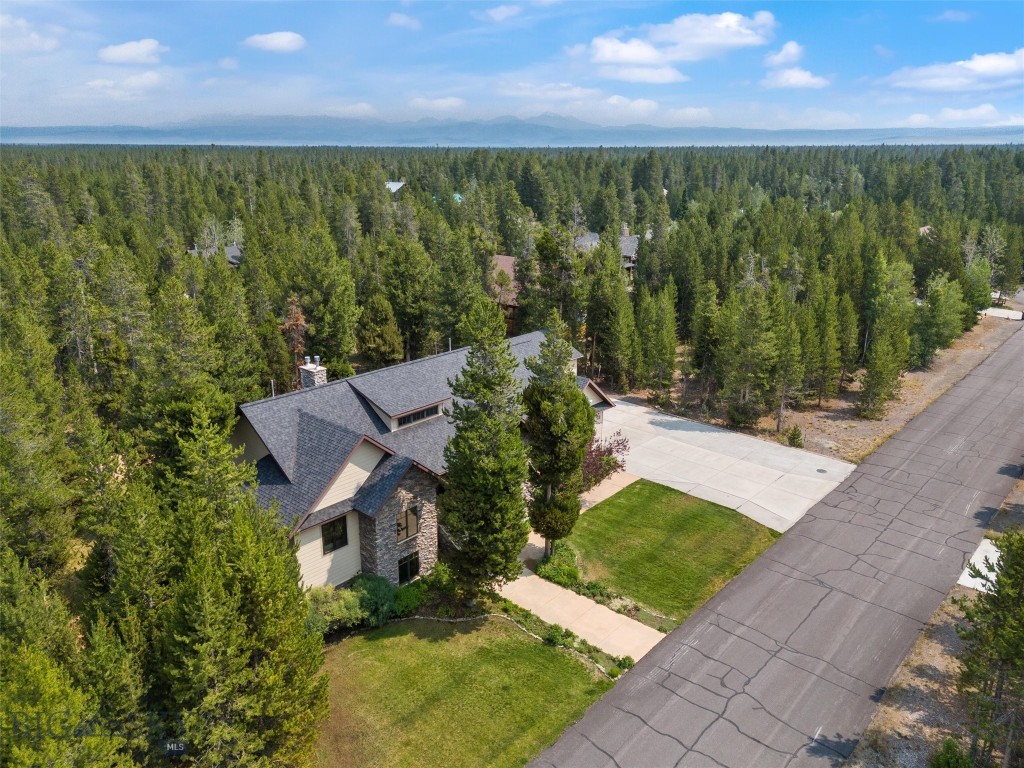 West Yellowstone, Montana 59758, United States, 6 Bedrooms Bedrooms, ,4 BathroomsBathrooms,Residential,Active,49808