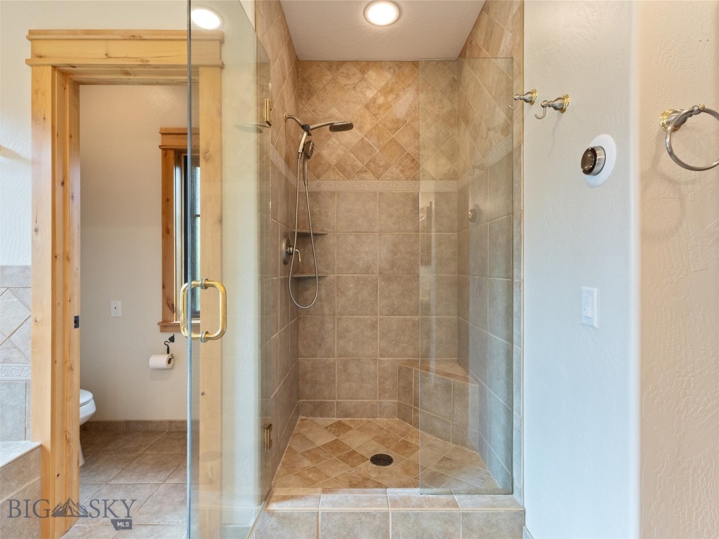 West Yellowstone, Montana 59758, United States, 6 Bedrooms Bedrooms, ,4 BathroomsBathrooms,Residential,Active,49808