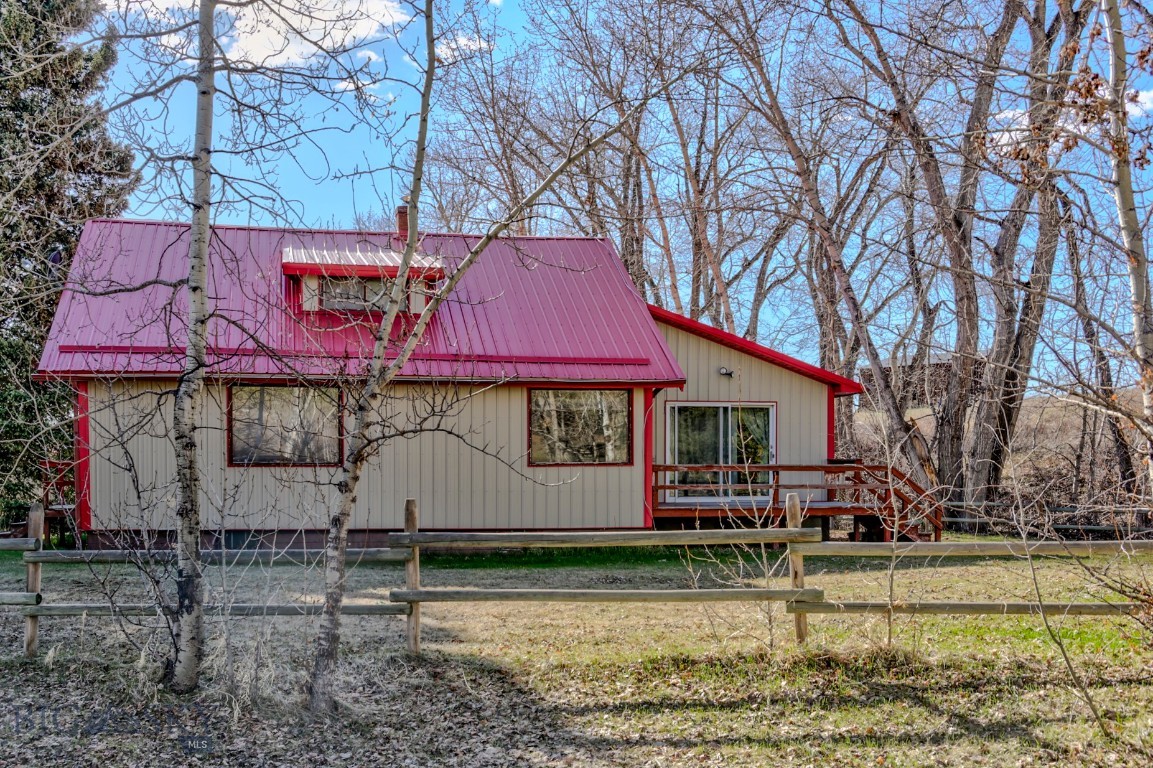 185 Elk Creek Road N