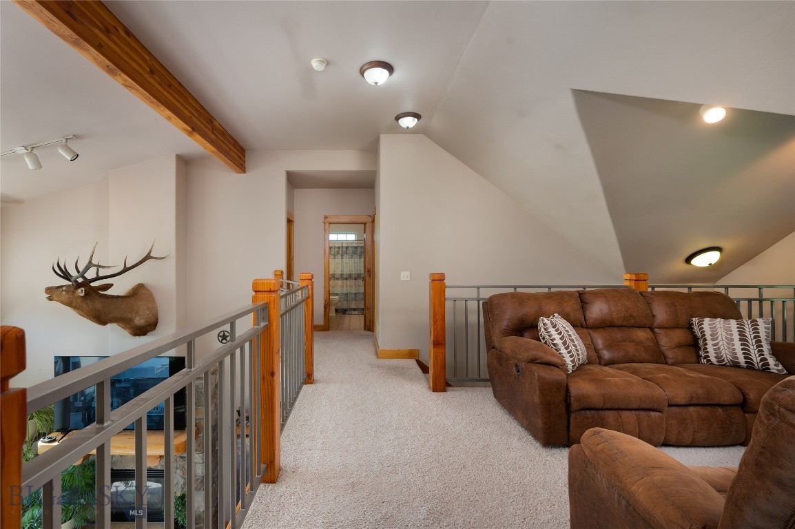 Four Dot Meadows - Residential