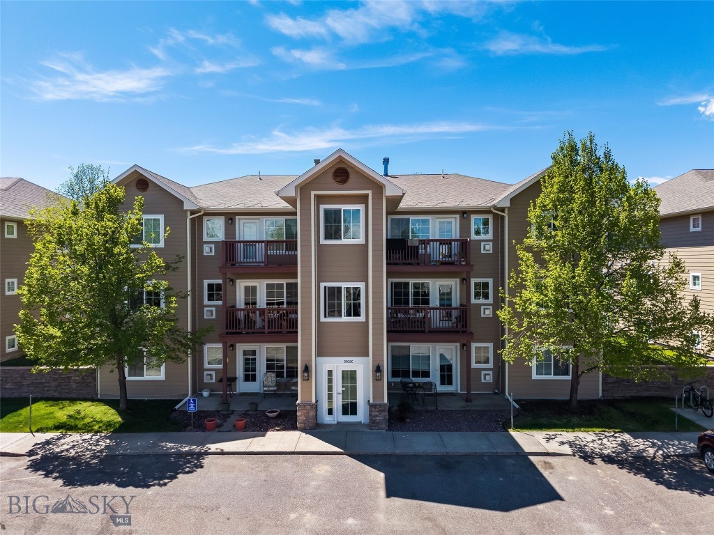 Parkway Plaza - Residential