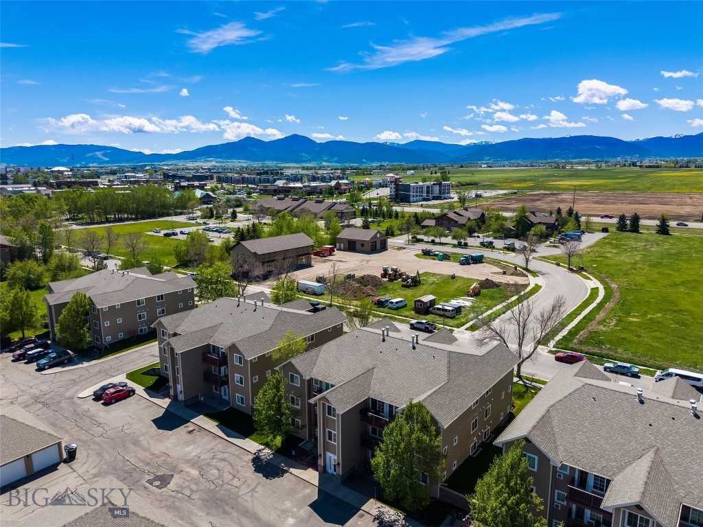 Parkway Plaza - Residential
