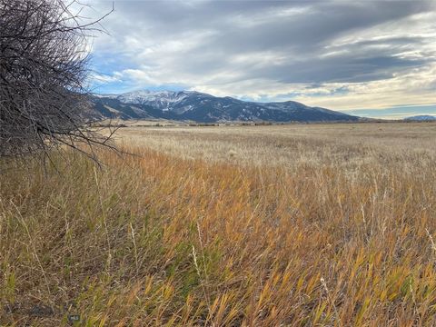 6114 SPRINGHILL Road Belgrade MT 59714