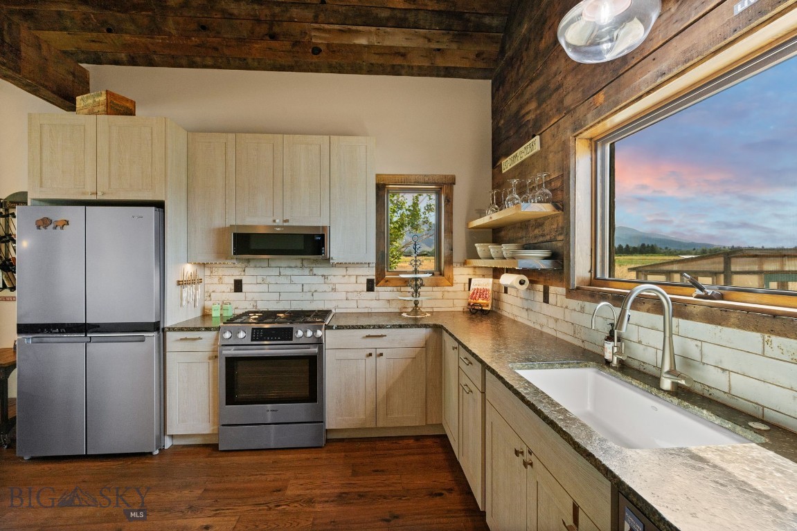 Ross Creek - Commercial Sale