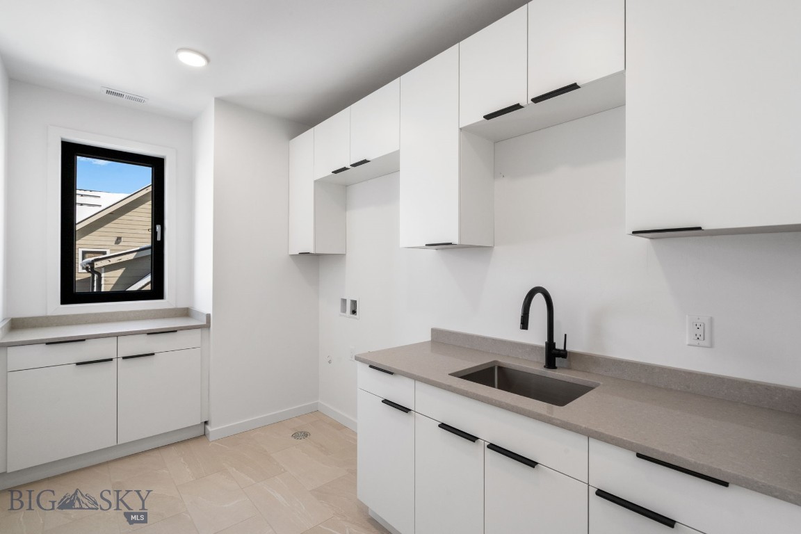 Bozeman, Montana 59718, United States, 4 Bedrooms Bedrooms, ,3 BathroomsBathrooms,Residential,Active,113277