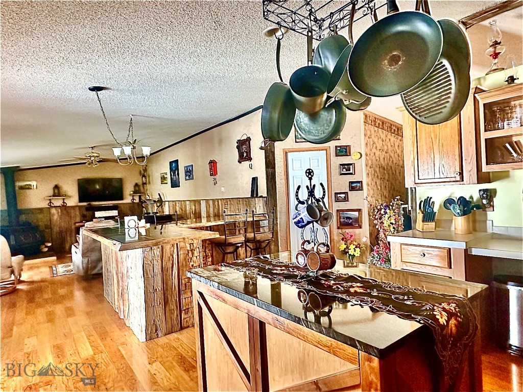 28 Secora Lane