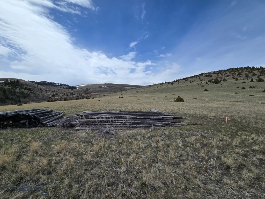 Shining Mountain Unit II - Land