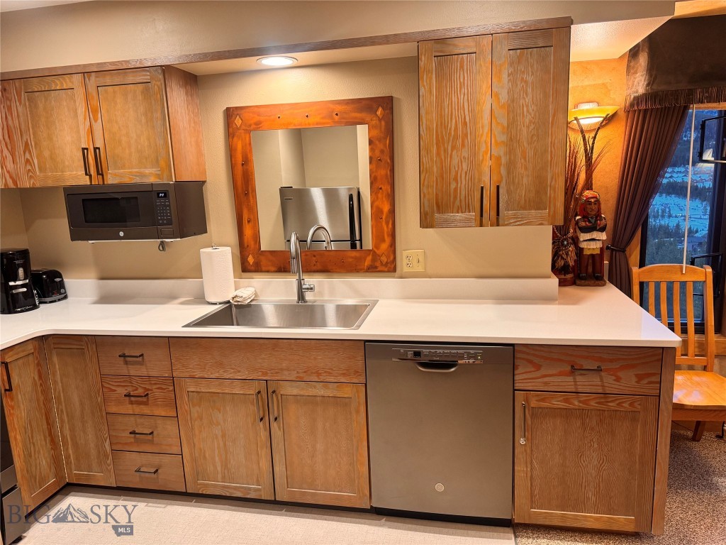 Shoshone Hotel Condos - Residential