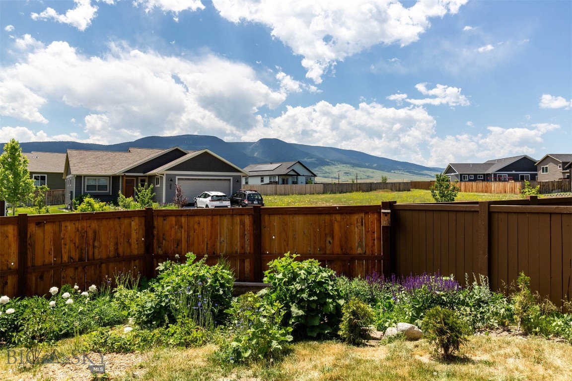 Discovery Vista - Residential