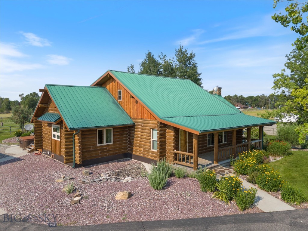 3325 W Cedar Meadows Lane