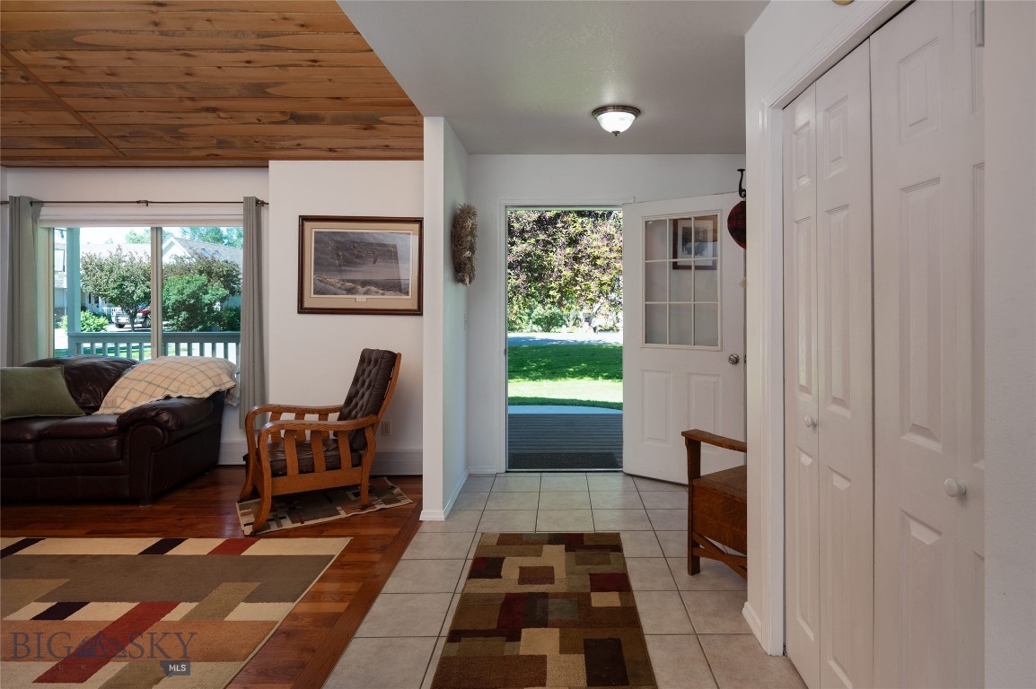 113 Hemlock Street