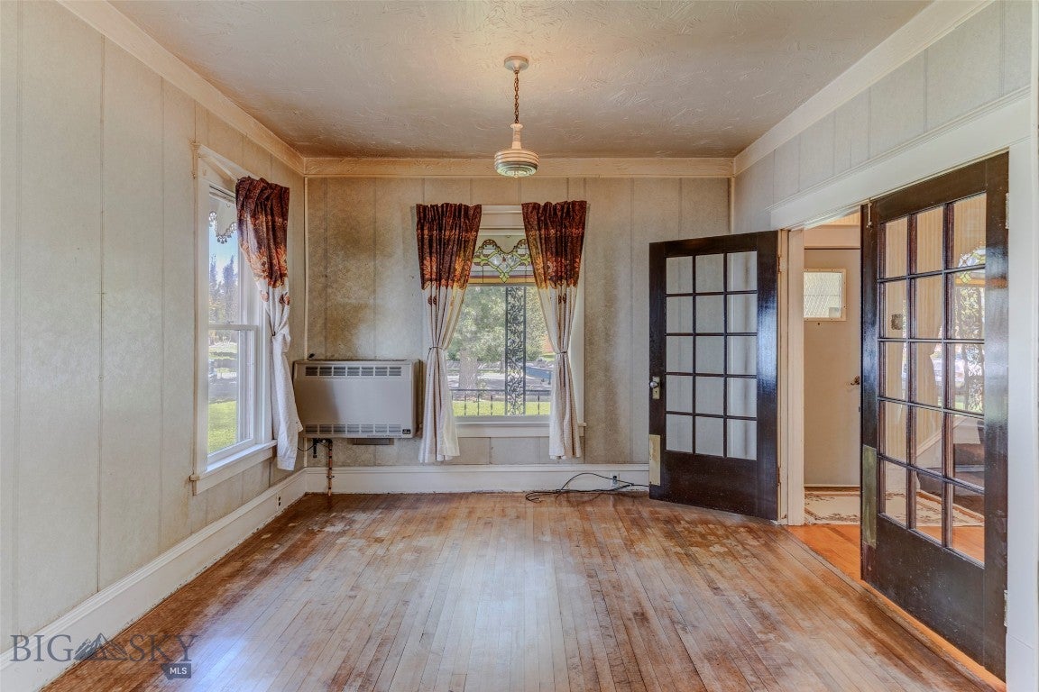 114 S 5th Street