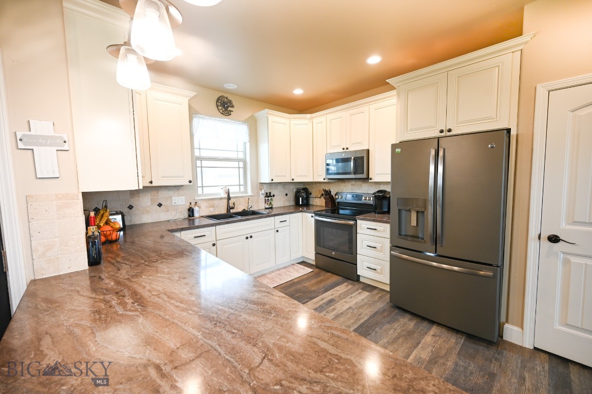 Elkridge Neighborhood - Residential