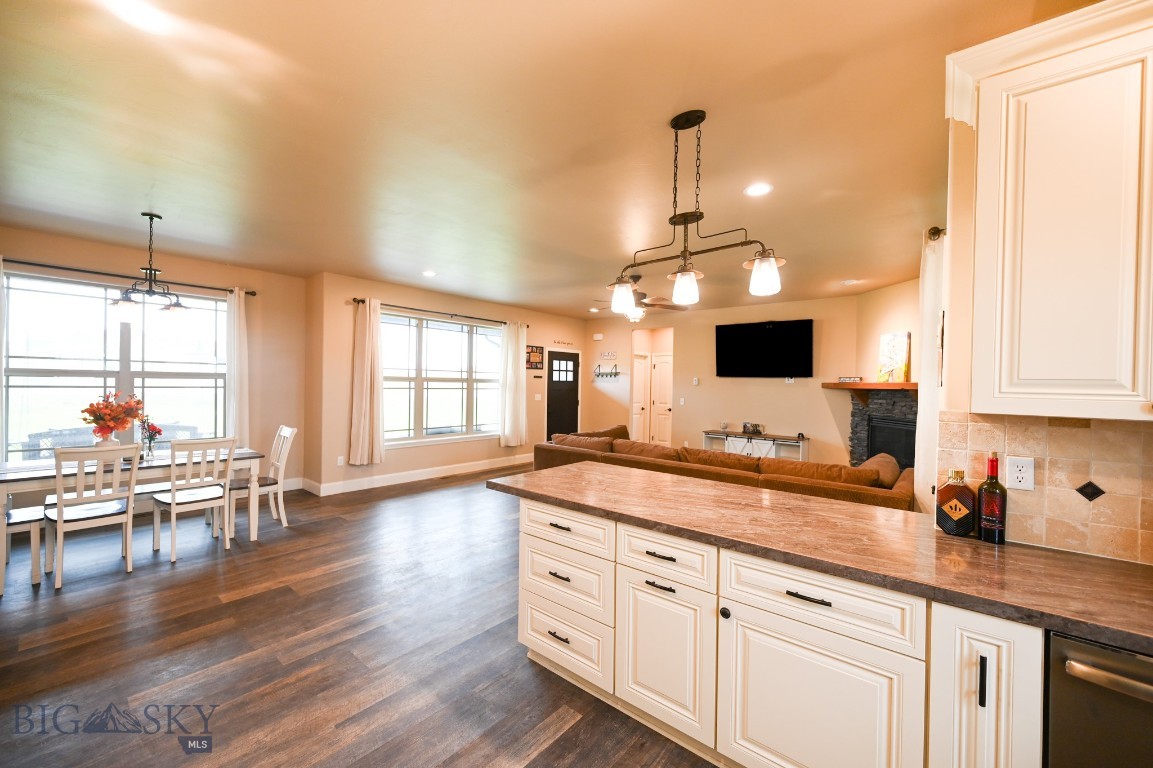Elkridge Neighborhood - Residential