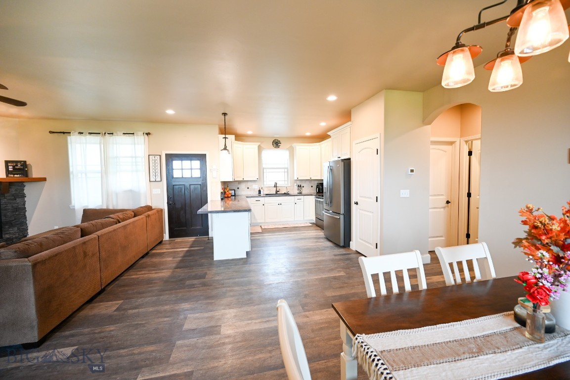 Elkridge Neighborhood - Residential