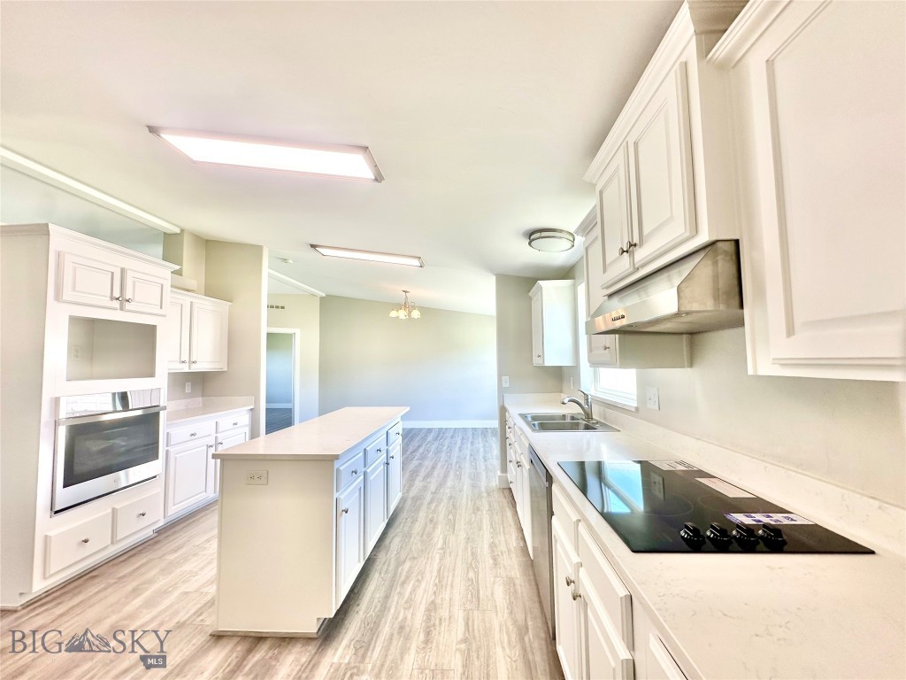 127 Hayden Taylor Road and Lot 528