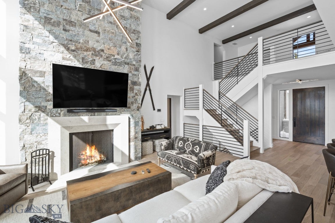 12 Highpoint Drive