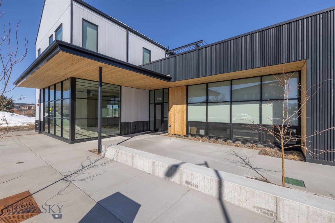 3753 Equestrian Lane 102